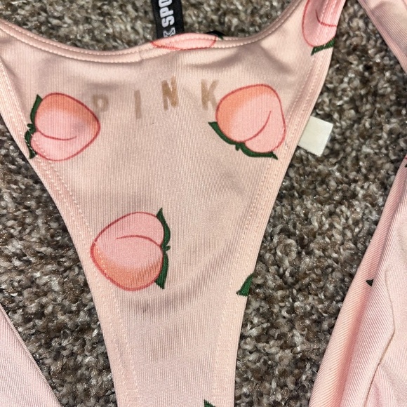 PINK Victoria's Secret Peach Print Bra - Picture 5 of 6